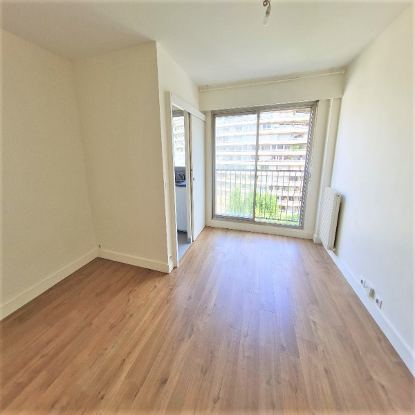Offres de location Studio Paris 75015